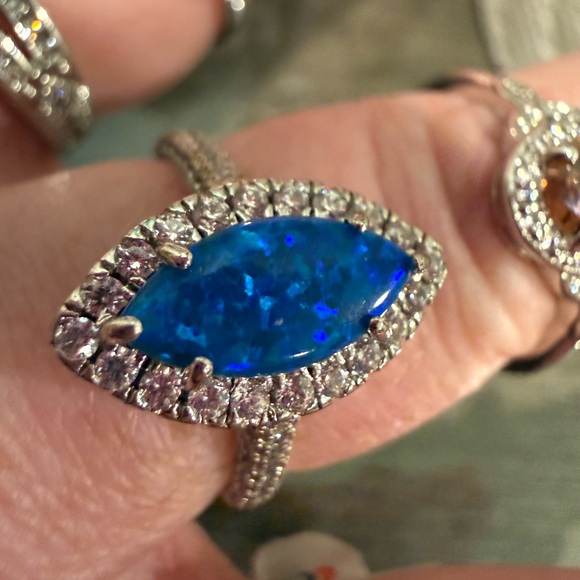 6 Bomb Party rings (size 8,9,10) - Picture 4 of 7